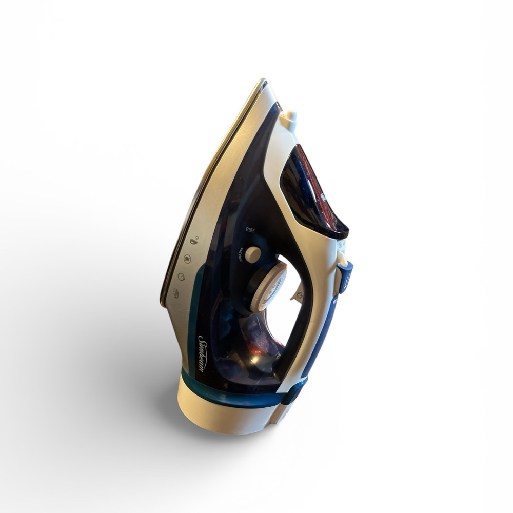 Sunbeam Navy and Silver Steam Iron
